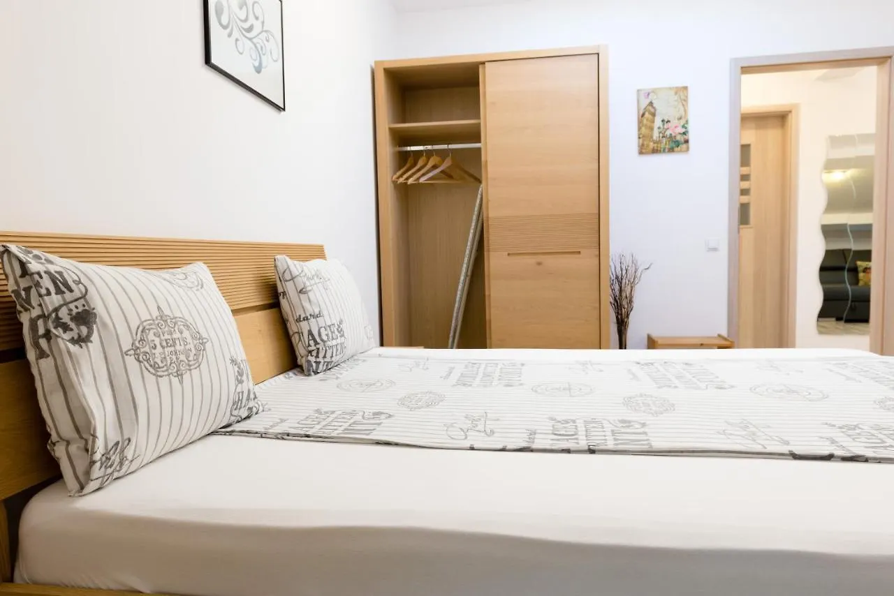 Romexpo Apartment Luxury - Aproape De Centru Si Parc Herastrau! Bucharest 0*,